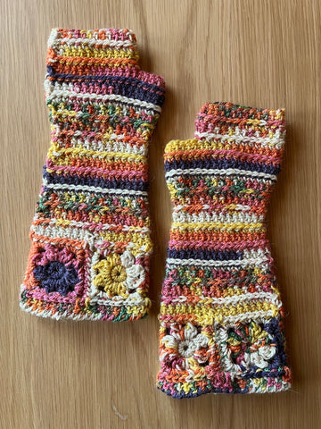 Clown Daydreamer Gloves