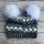 Grayscale Wobble Bobble