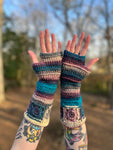 Daydreamer Crochet Gloves Pattern